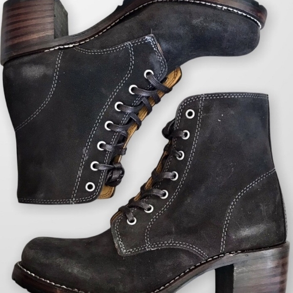 Frye Sabrina 6G Lace  Up Combat Boot - Picture 4 of 9